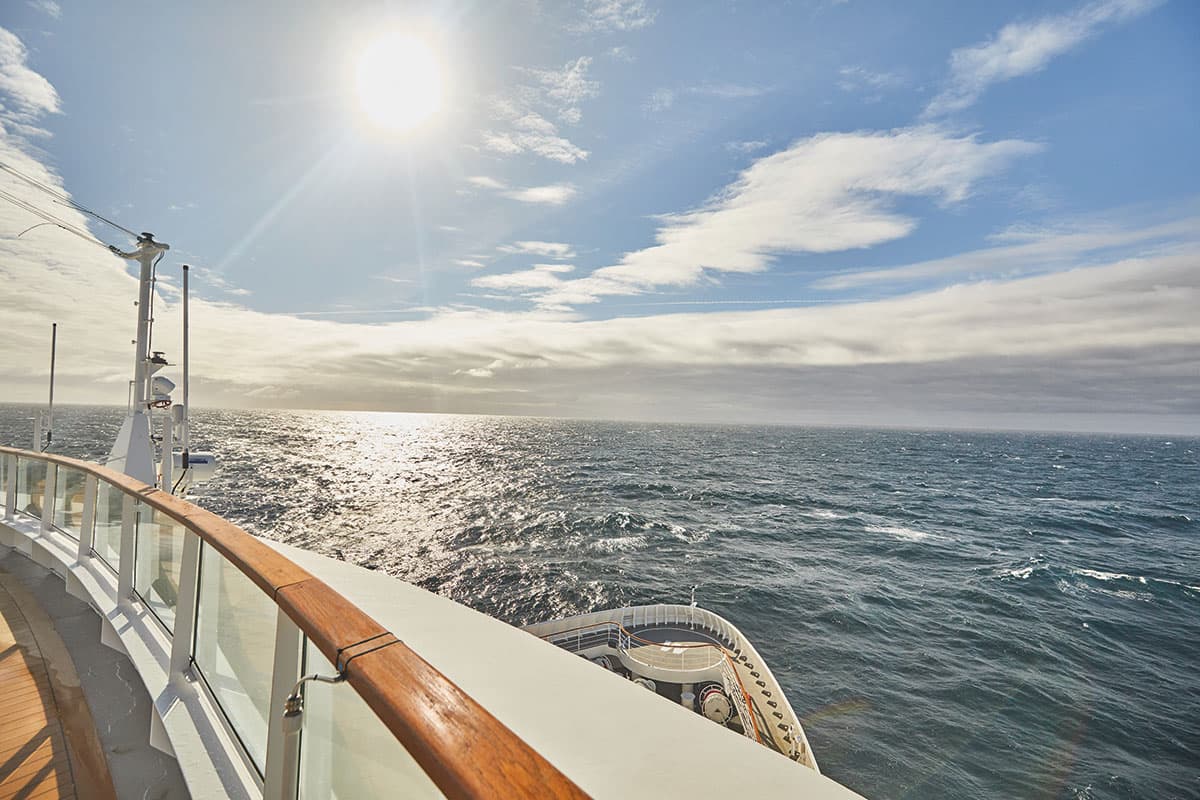 Observation Lounge & Library