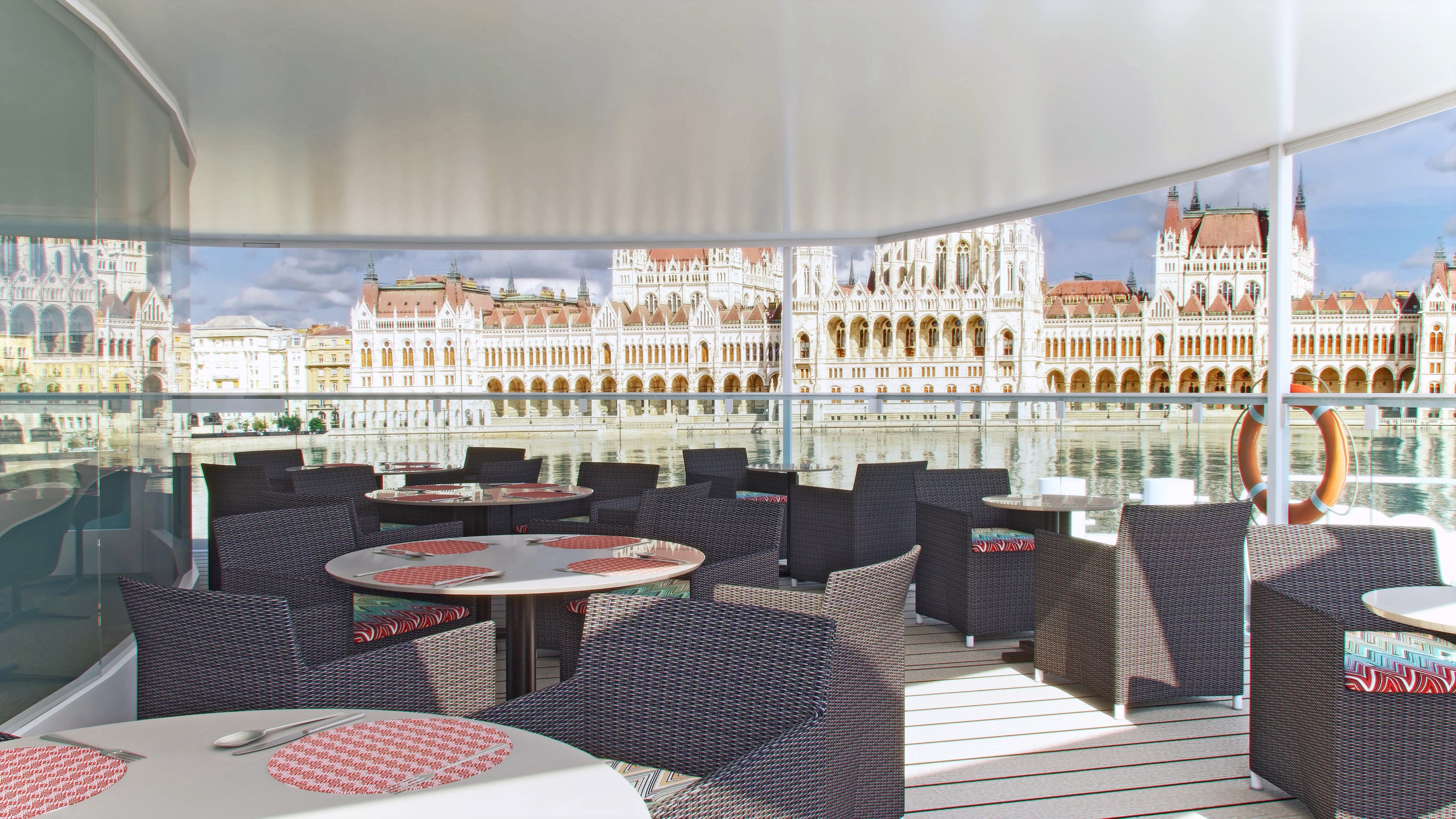 Panorama Lounge & Bar